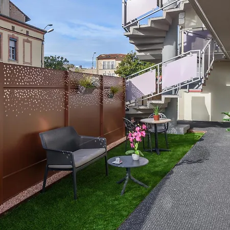 Campanile Centre Hotel 3*