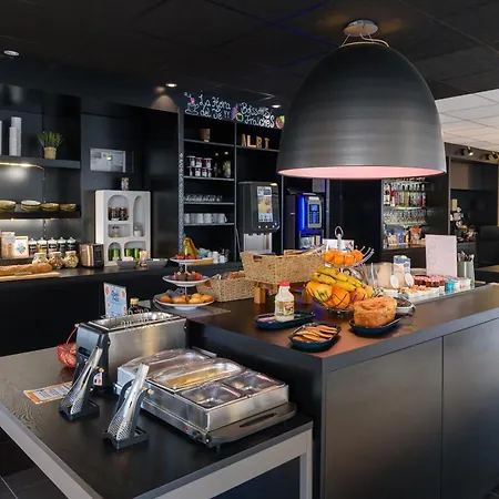 Hotel Campanile Centre